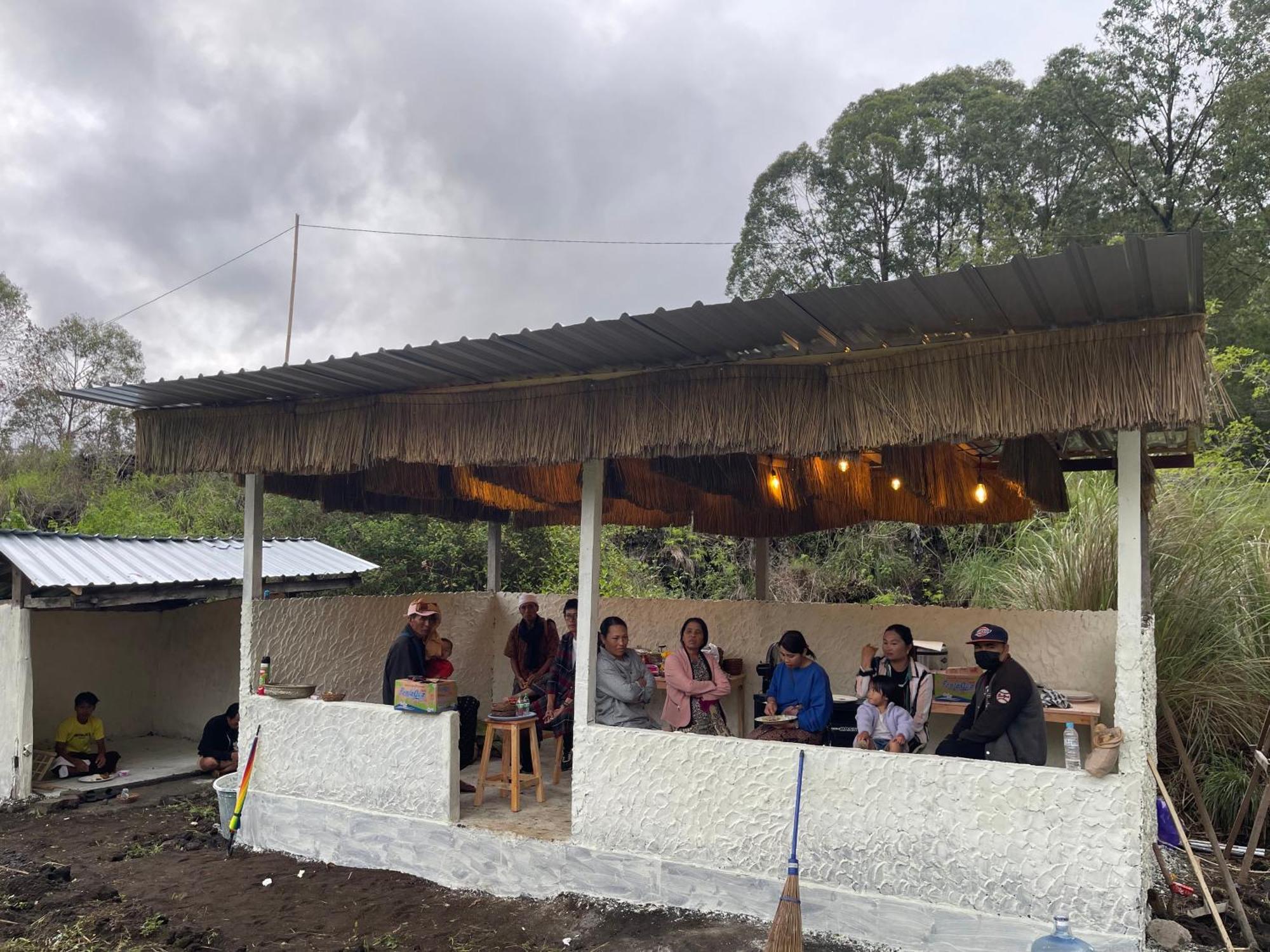 Hotel Triangular House And Hot Spring Kubupenlokan Exterior foto
