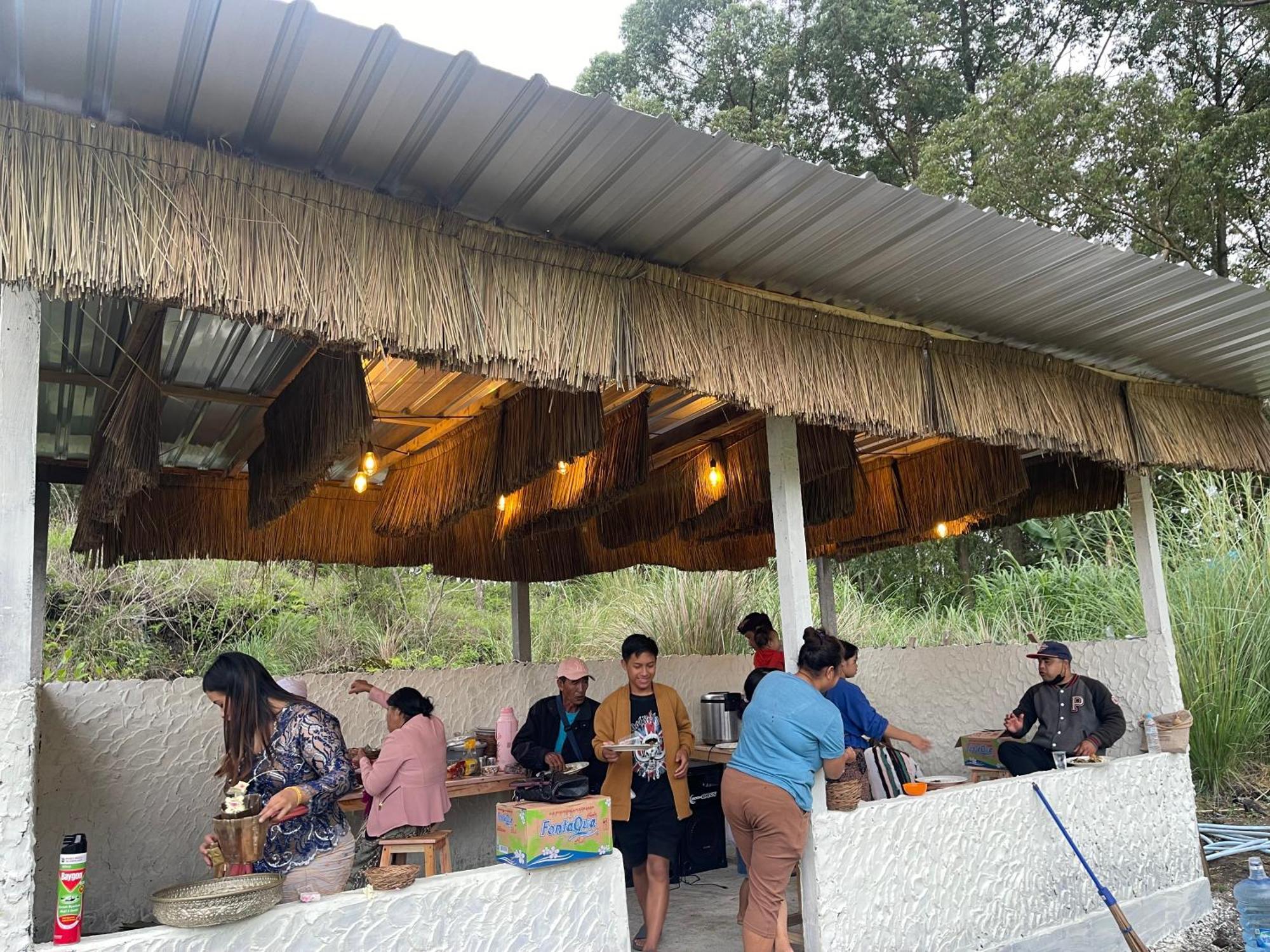 Hotel Triangular House And Hot Spring Kubupenlokan Exterior foto