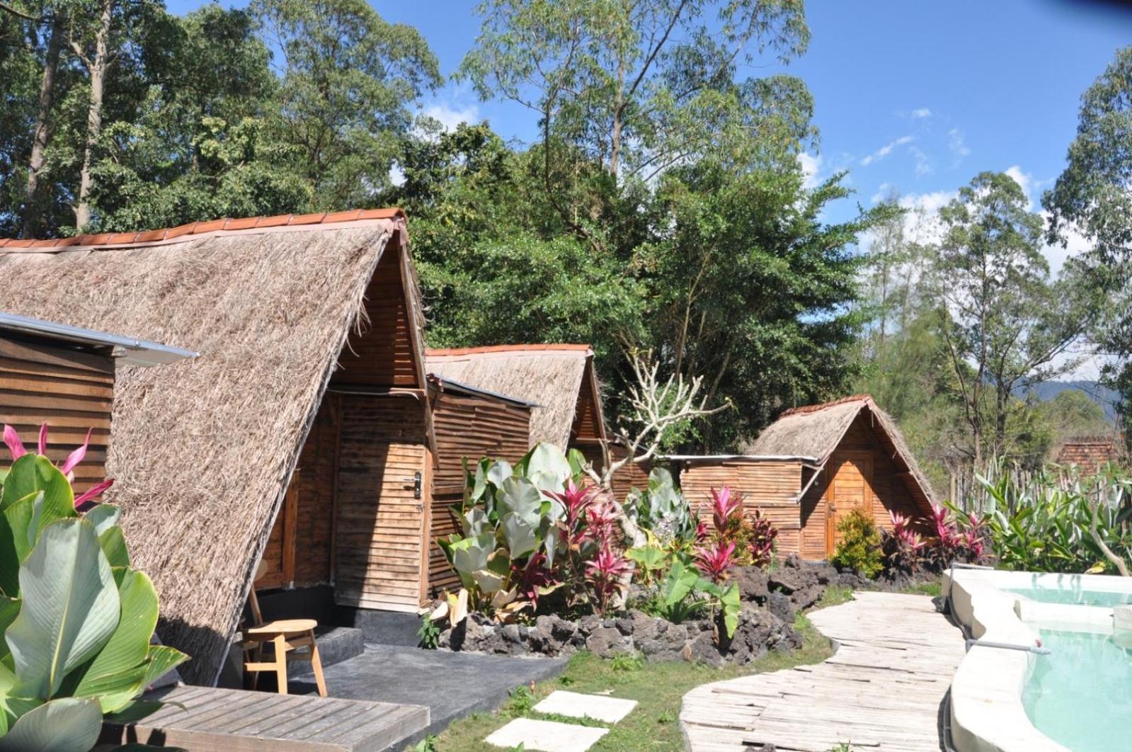 Hotel Triangular House And Hot Spring Kubupenlokan Exterior foto