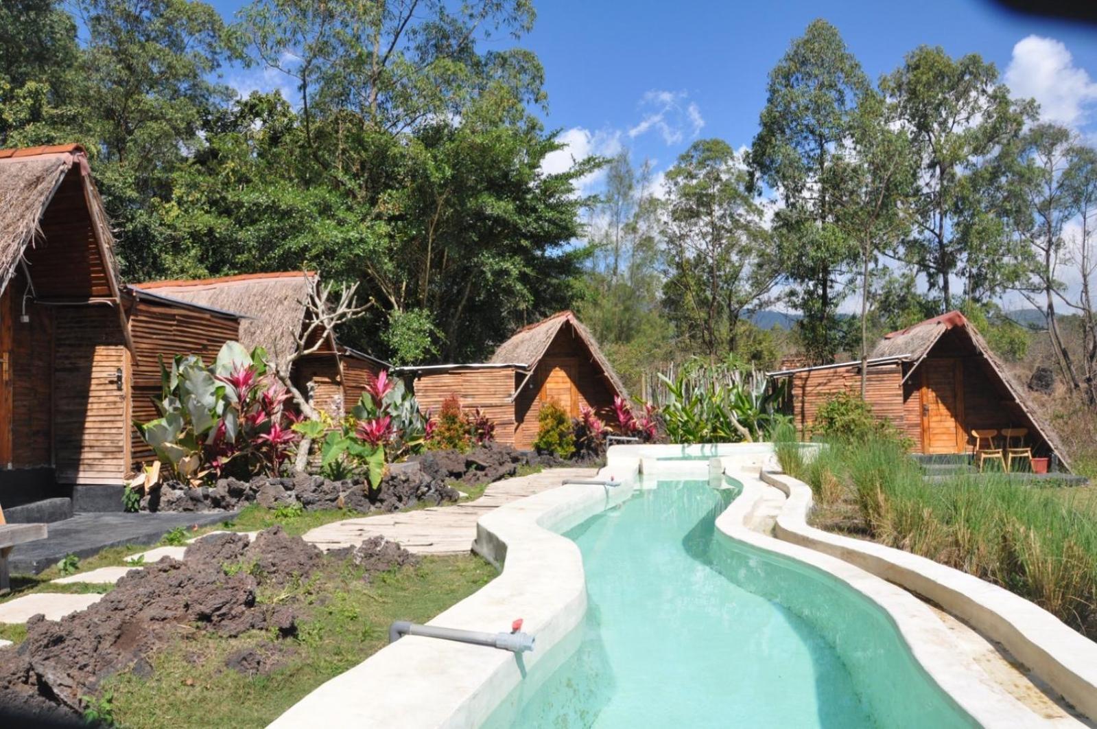 Hotel Triangular House And Hot Spring Kubupenlokan Exterior foto